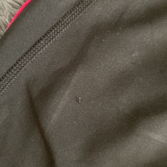 Adidas Response black and raspberry pink capris leggings - Picture 7 of 17